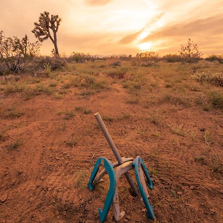 约书亚树Coyote Tracks - A Modern Desert Experience别墅 外观 照片