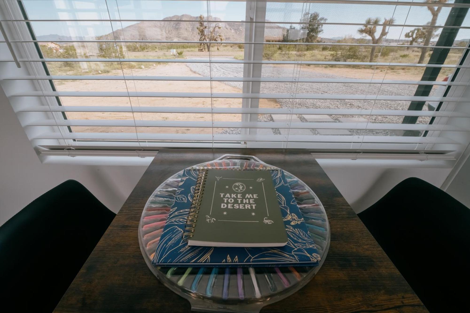 约书亚树Coyote Tracks - A Modern Desert Experience别墅 外观 照片